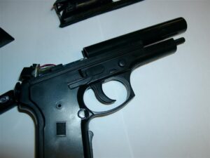 aimtrak (8) First 2 screws