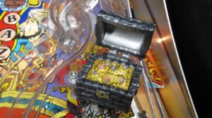 totan_chest_zoom totan_chest_zoom